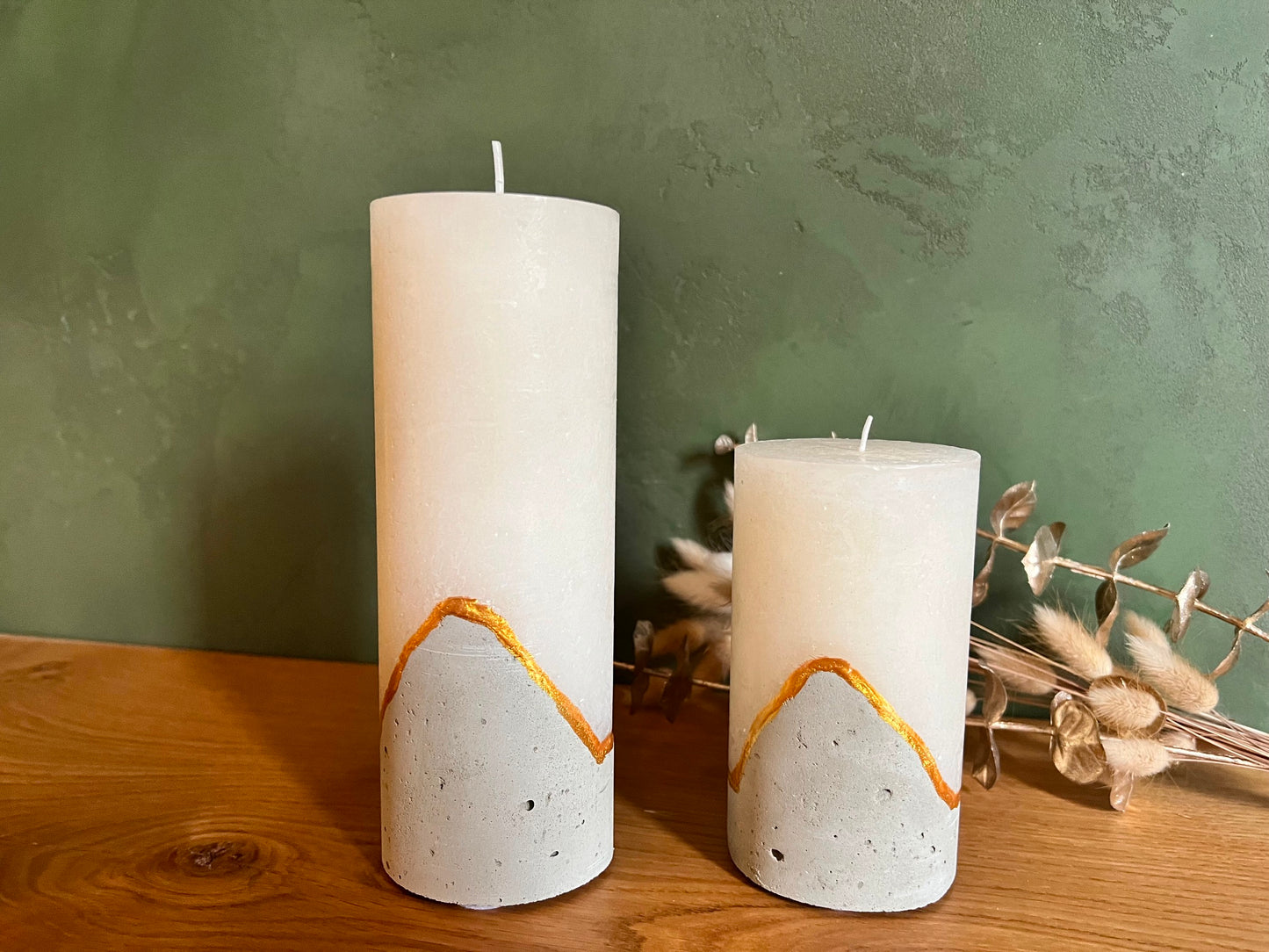 Candles with concrete base