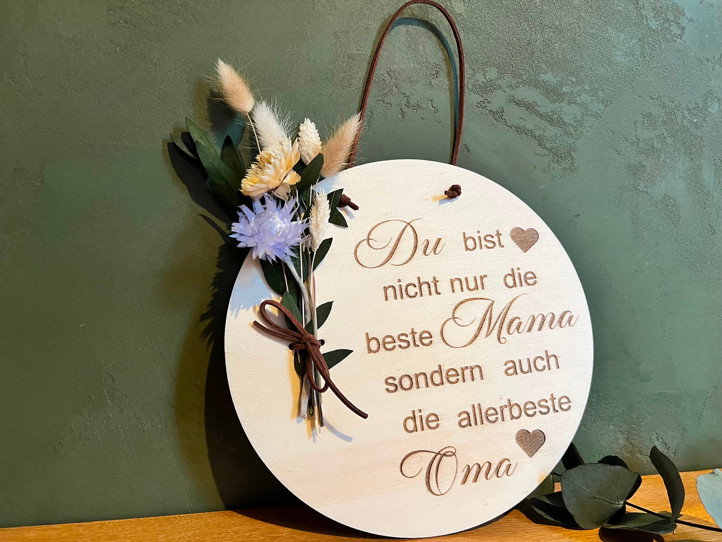 Wooden sign for mom/grandma